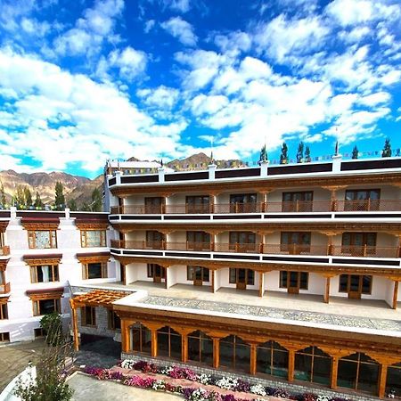 Hotel The Grand Khasdan Лех Екстер'єр фото