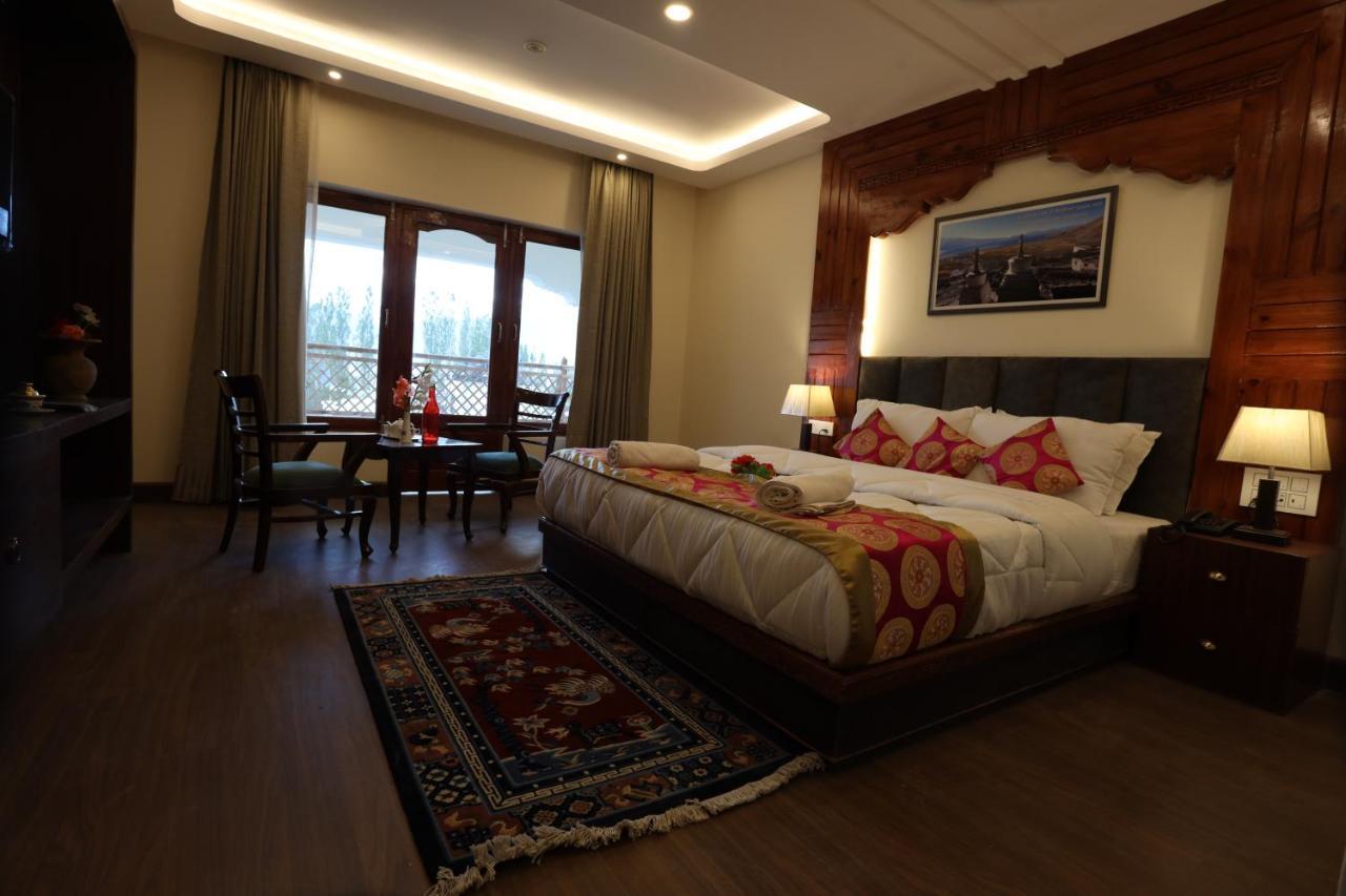 Hotel The Grand Khasdan Лех Екстер'єр фото