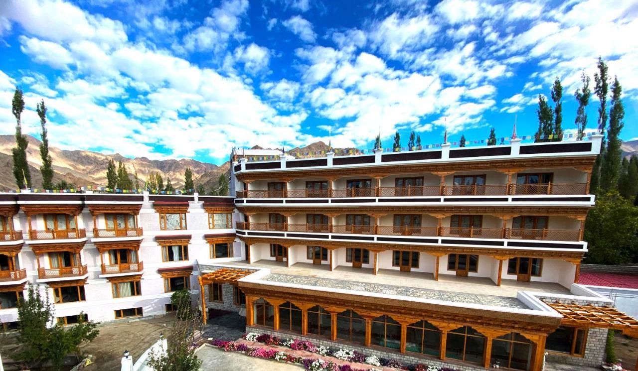 Hotel The Grand Khasdan Лех Екстер'єр фото