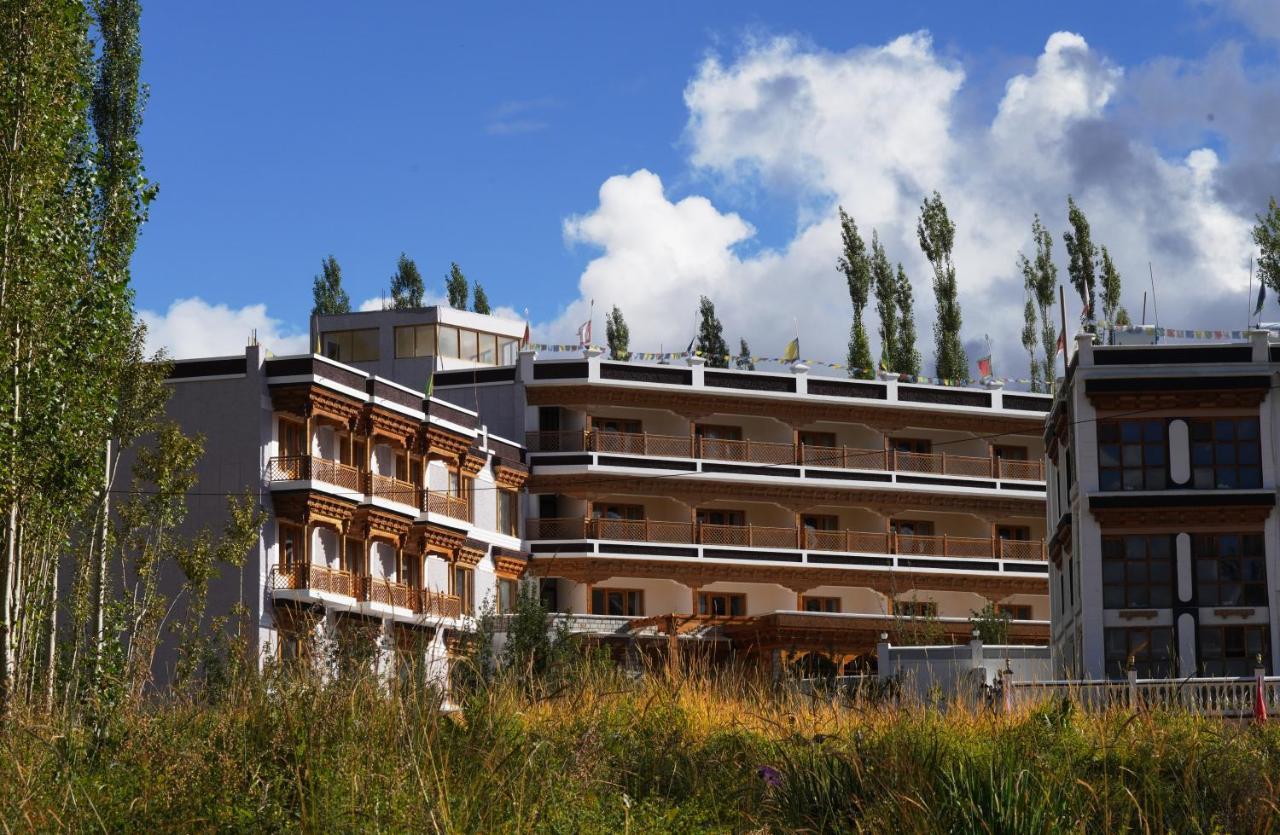 Hotel The Grand Khasdan Лех Екстер'єр фото