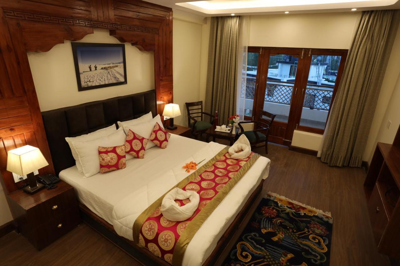 Hotel The Grand Khasdan Лех Екстер'єр фото