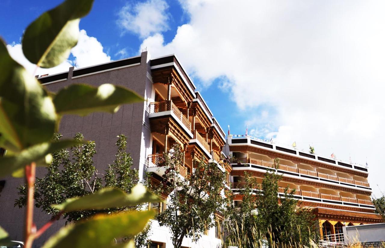 Hotel The Grand Khasdan Лех Екстер'єр фото
