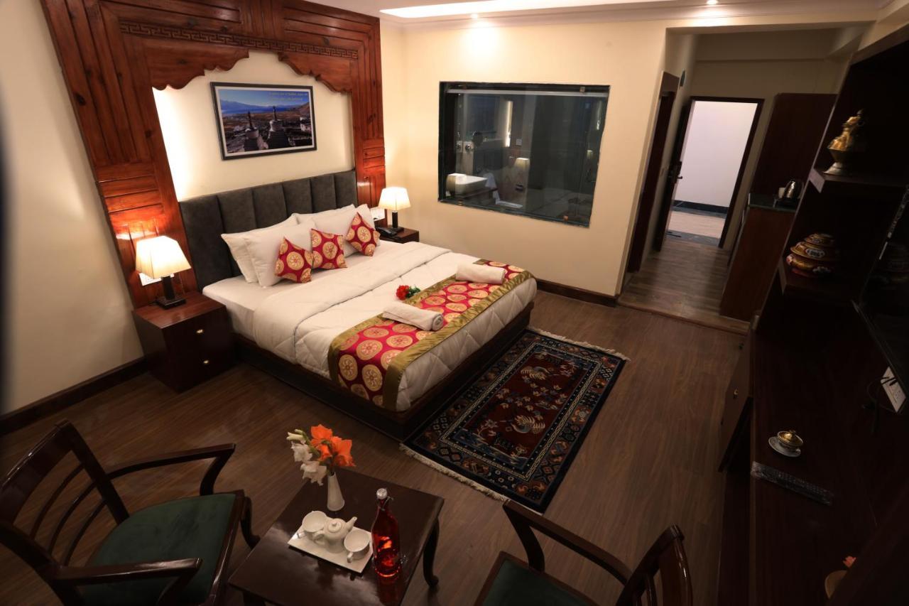 Hotel The Grand Khasdan Лех Екстер'єр фото