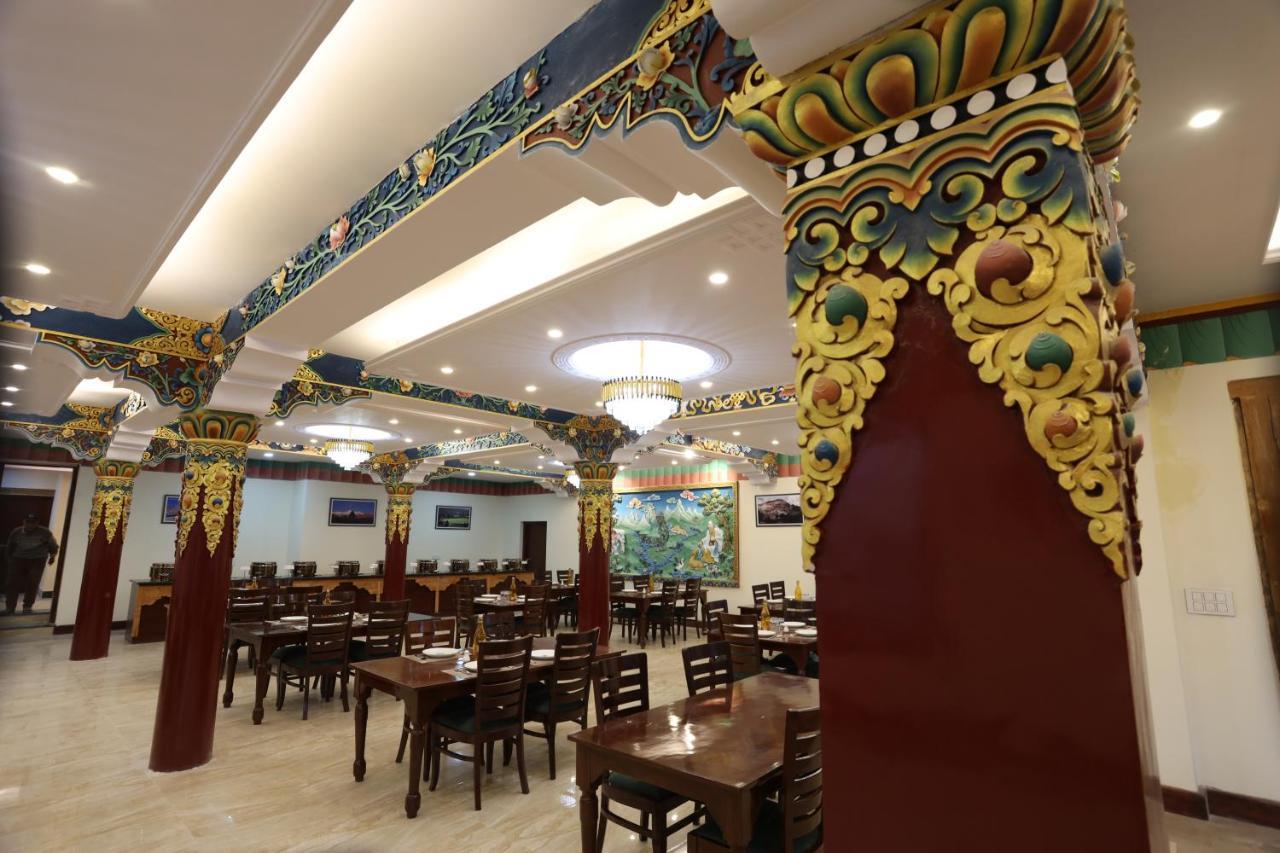 Hotel The Grand Khasdan Лех Екстер'єр фото