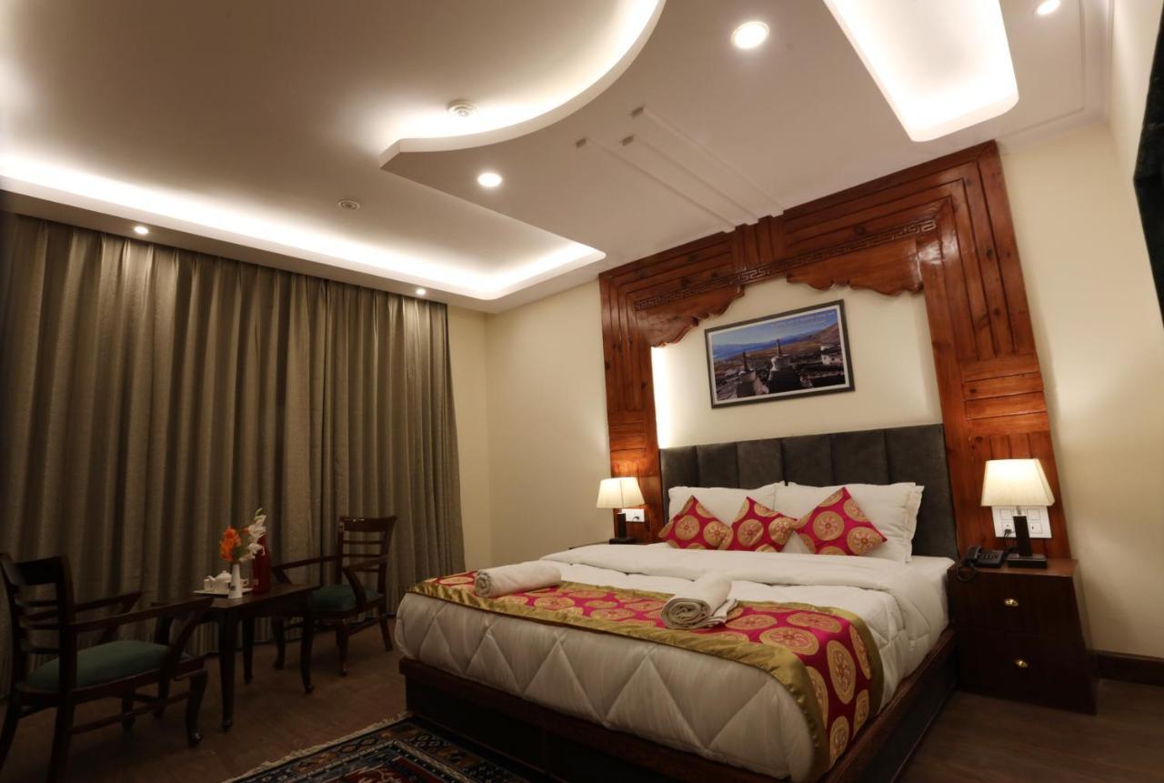 Hotel The Grand Khasdan Лех Екстер'єр фото